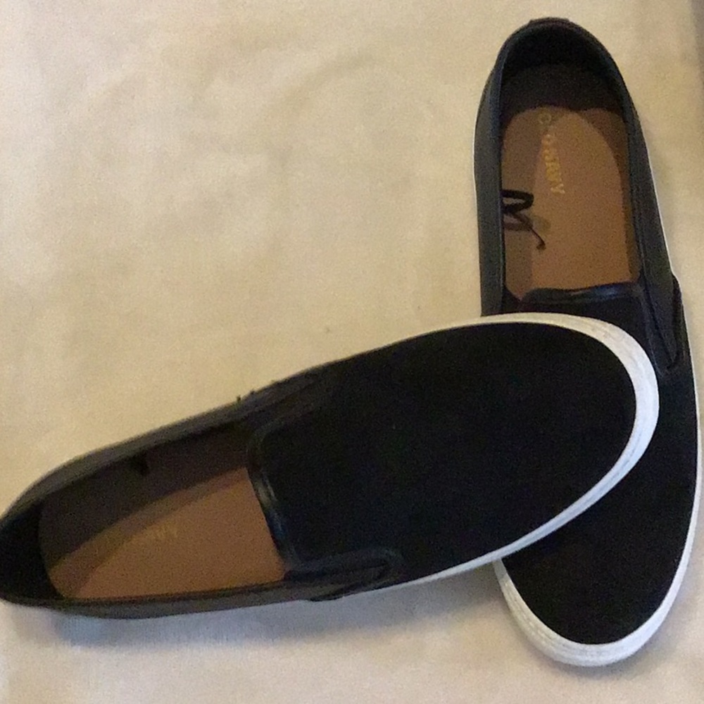 Slip on sneakers
